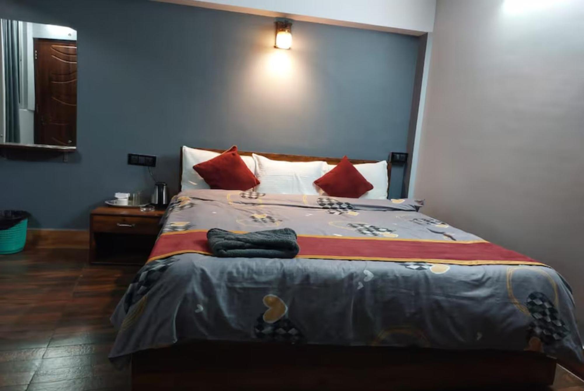 Hotel Pitstop Darjeeling - Excellent Service Recommended & Couple Friendly Exterior photo