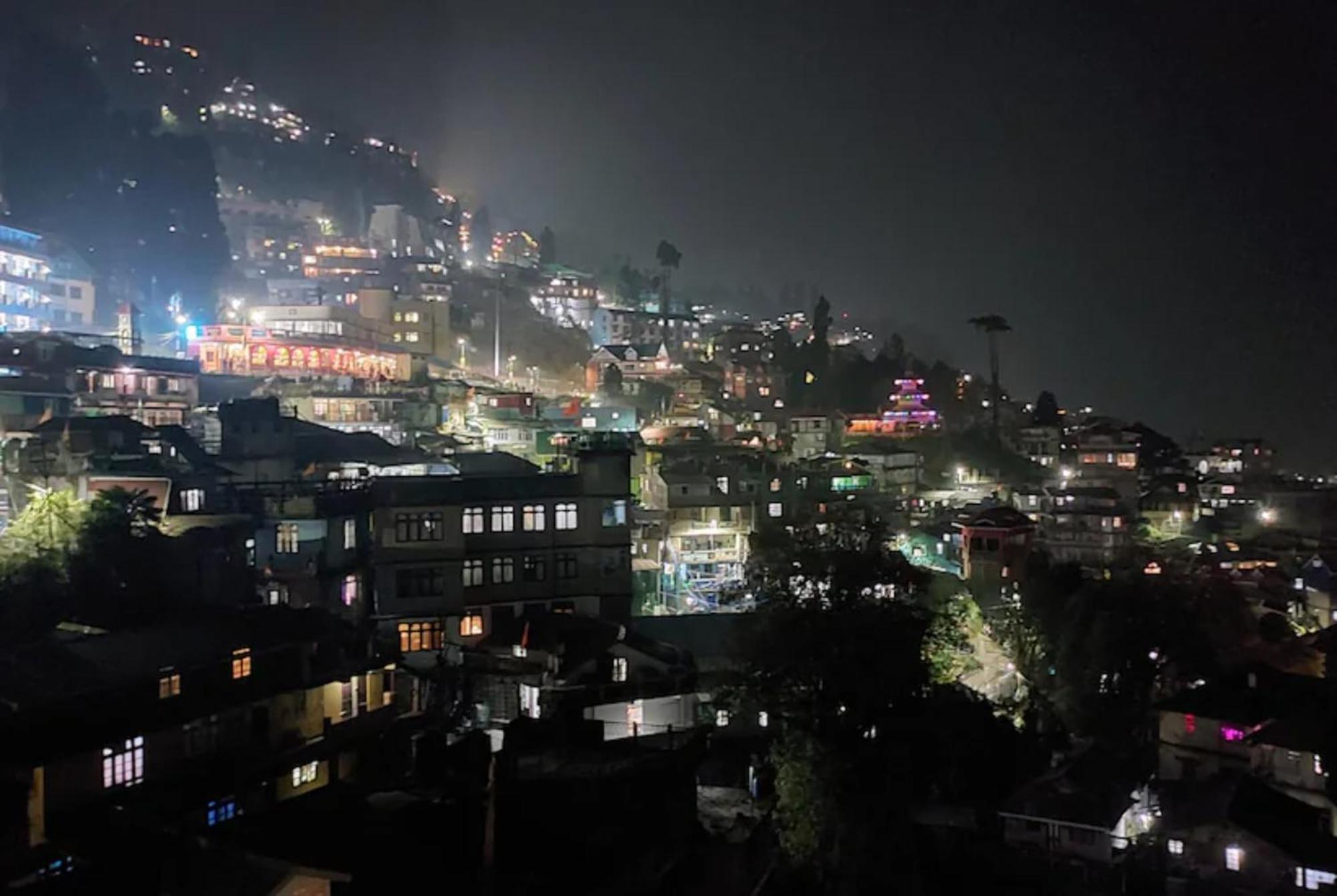 Hotel Pitstop Darjeeling - Excellent Service Recommended & Couple Friendly Exterior photo