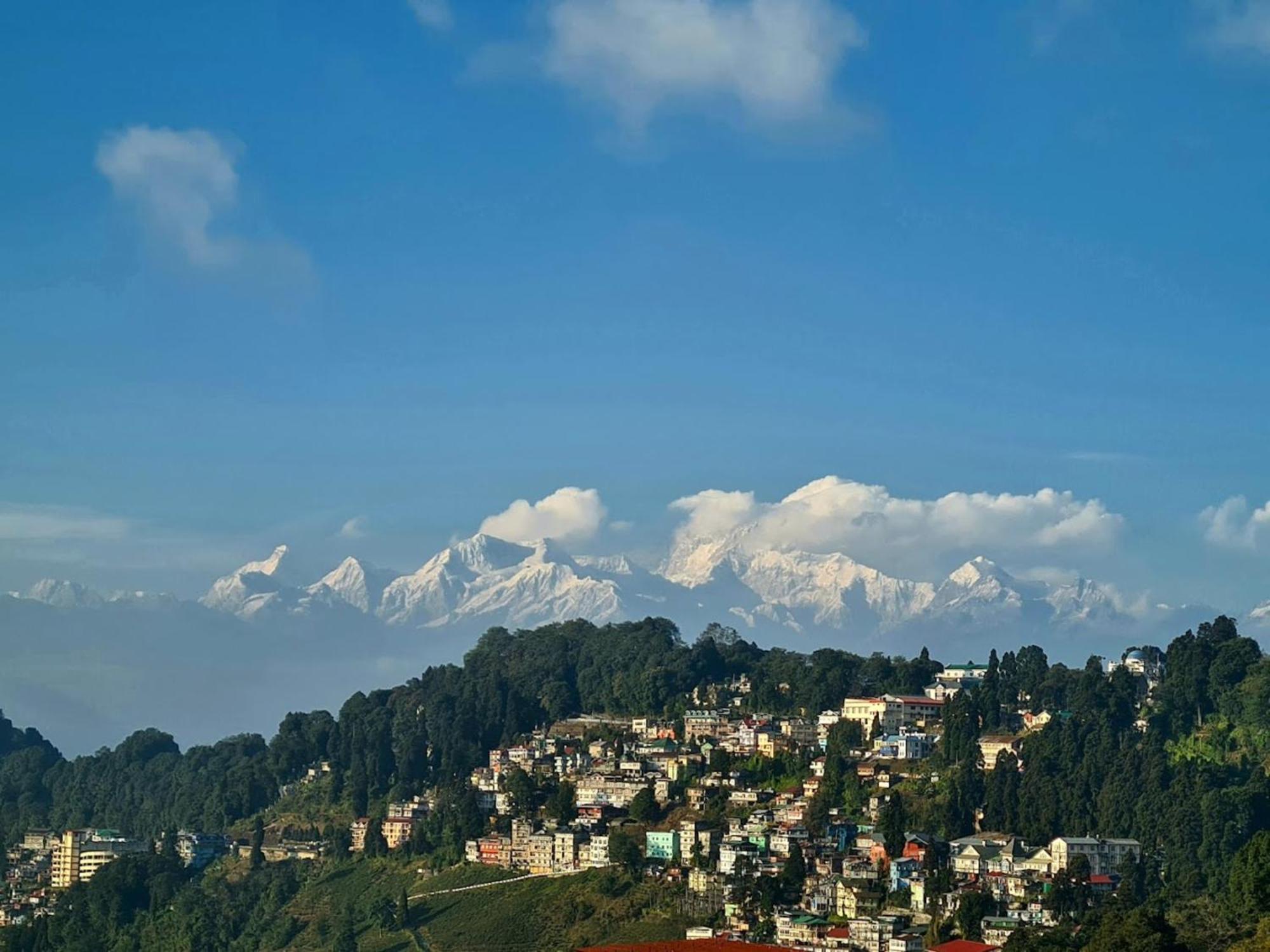 Hotel Pitstop Darjeeling - Excellent Service Recommended & Couple Friendly Exterior photo